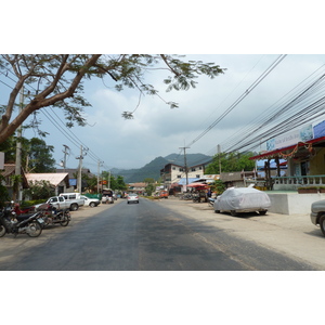 รูปถ่าย ไทย(Thailand) เกาะช้าง(Ko Chang) ถนนบนเกาะ(Island road) 2011-02 69