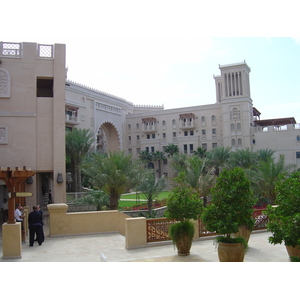 รูปถ่าย สหรัฐอาหรับเอมิเรตส์(United Arab Emirates) ดูไบ(Dubai) มะดีนัตจุมัยเราะห์(Medina Jumeirah) 2005-03 18