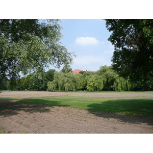 รูปถ่าย เยอรมนี(Germany) ดัสเซลดอร์ฟ(Dusseldorf) 2007-05 25
