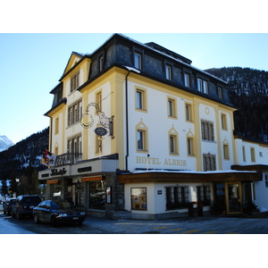 รูปถ่าย สวิสเซอร์แลนด์(Switzerland) ปองเทรซีน่า(Pontresina) 2007-01 150
