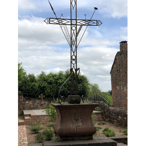 รูปถ่าย ฝรั่งเศส(France) กอลงฌ์-ลา-รูฌ(Collonges la Rouge) 2018-04 10