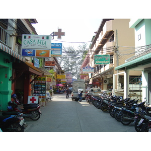 รูปถ่าย ไทย(Thailand) ภูเก็ต(Phuket) ป่าตอง(Patong) ซอยเก็บทรัพย์(Soi Kepsup) 2005-12 0