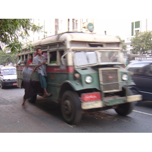 รูปถ่าย พม่า(Myanmar) ย่างกุ้ง(Yangon) 2005-01 205