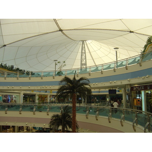 รูปถ่าย สหรัฐอาหรับเอมิเรตส์(United Arab Emirates) อาบูดาบี(Abu Dhabi) มารีนามอลล์(Marina Mall) 2005-09 2