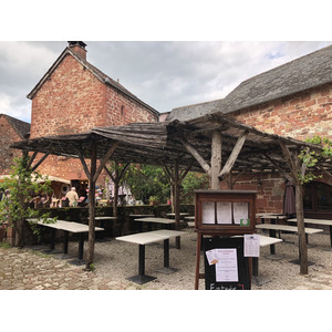 รูปถ่าย ฝรั่งเศส(France) กอลงฌ์-ลา-รูฌ(Collonges la Rouge) 2018-04 0