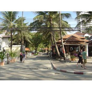 รูปถ่าย ไทย(Thailand) ภูเก็ต(Phuket) ป่าตอง(Patong) ถนนเลียบชายหาด(Beach Road) 2005-12 5