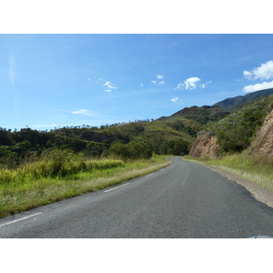 รูปถ่าย นิวแคลิโดเนีย(New Caledonia) ถนนจากตงตูตาไปทีโอ(Tontouta to Thio road) 2010-05 13