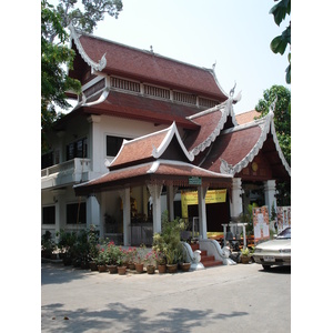 รูปถ่าย ไทย(Thailand) เชียงใหม่(Chiang Mai) ข้างในคุเมืองเชียงใหม่(Inside Canal) วัดเจดีย์หลวงวรวิหาร(Wat Chediluang Varaviharn temple) 2006-04 16