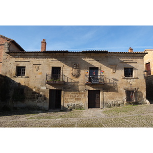 รูปถ่าย สเปน(Spain) ซันตีญานาเดลมาร์(Santillana del Mar) 2013-01 62