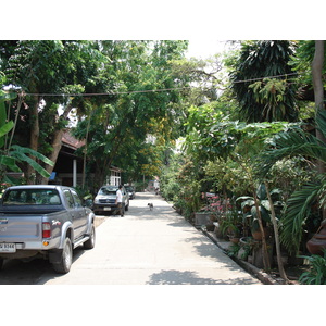 รูปถ่าย ไทย(Thailand) เชียงใหม่(Chiang Mai) ข้างในคุเมืองเชียงใหม่(Inside Canal) วัดเจดีย์หลวงวรวิหาร(Wat Chediluang Varaviharn temple) 2006-04 12
