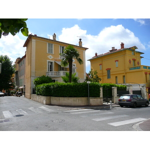 รูปถ่าย ฝรั่งเศส(France) วังซ์(Vence) ถนนอ็องรี-อีนาร์(Avenue H. Isnard) 2007-07 44
