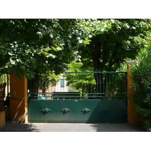 รูปถ่าย ฝรั่งเศส(France) วังซ์(Vence) ถนนอ็องรี-อีนาร์(Avenue H. Isnard) 2007-07 14