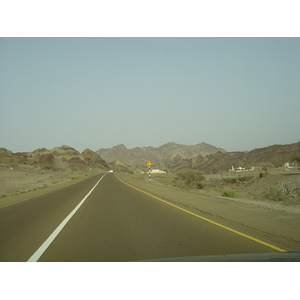 รูปถ่าย โอมาน(Oman) จากบูไรมิไปถนนโซฮาร์(Buraimi to Sohar road) 2005-03 26