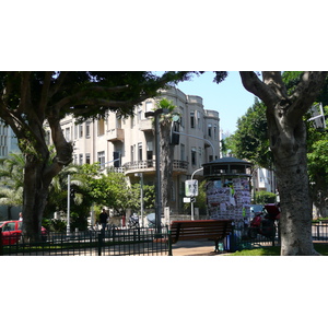 รูปถ่าย อิสราเอล(Israel) เทลอาวีฟ(Tel Aviv) ถนนรอธส์ไชลด์(Rothschild Street) 2007-06 38