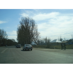 รูปถ่าย คาซัคสถาน(Kazakhstan) ถนนจากอัลมาตีไปหุบผาชารึน(Almaty to Charyn Canyon road) 2007-03 157