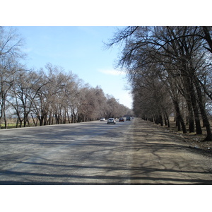 รูปถ่าย คาซัคสถาน(Kazakhstan) ถนนจากอัลมาตีไปหุบผาชารึน(Almaty to Charyn Canyon road) 2007-03 179
