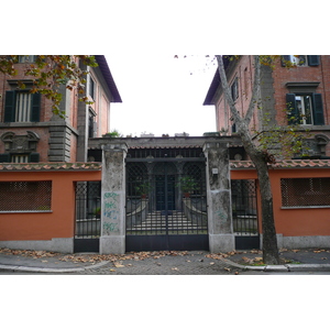 รูปถ่าย อิตาลี(Italy) โรม(Rome) ถนนเตรนตาอาปรีเล(Viale Trenta Aprile) 2007-11 28
