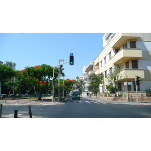 รูปถ่าย อิสราเอล(Israel) เทลอาวีฟ(Tel Aviv) ถนนรอธส์ไชลด์(Rothschild Street) 2007-06 16