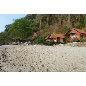 รูปถ่าย ไทย(Thailand) เกาะช้าง(Ko Chang) หาดทรายขาว(White sand beach) 2011-02 69