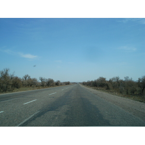 รูปถ่าย คาซัคสถาน(Kazakhstan) ถนนจากอัลมาตีไปหุบผาชารึน(Almaty to Charyn Canyon road) 2007-03 12