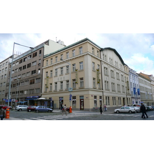 รูปถ่าย สาธารณรัฐเช็ก(Czech Republic) ปราก(Prague) ออปเลตาโลวา(Opletalova) 2007-07 9
