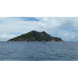 รูปถ่าย เซเชลส์(Seychelles) เกาะปตีตเซอร์(Petite Soeur) 2011-10 2