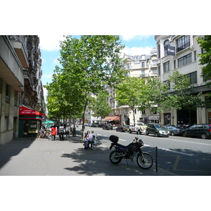รูปถ่าย ฝรั่งเศส(France) ปารีส(Paris) ถนนนีเยล(Avenue Niel) 2007-06 20