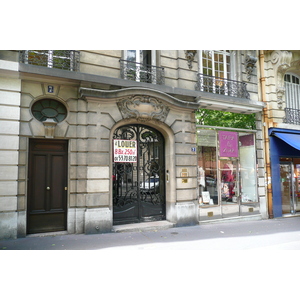 รูปถ่าย ฝรั่งเศส(France) ปารีส(Paris) ถนนนีเยล(Avenue Niel) 2007-06 78