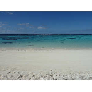 รูปถ่าย นิวแคลิโดเนีย(New Caledonia) เกาะลีฟู(Lifou) หมู่บ้านมู(Mu) 2010-05 29