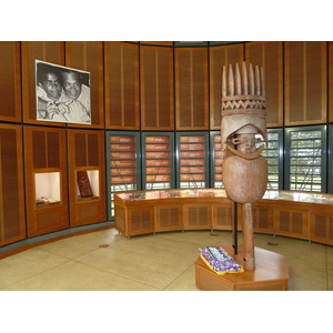 รูปถ่าย นิวแคลิโดเนีย(New Caledonia) ศูนย์วัฒนธรรมฌีบาอู(Tjibaou Cultural Centre) 2010-05 11