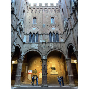 รูปถ่าย อิตาลี(Italy) ซีเอน่า(Siena) วังปุบบลีโก(Palazzo Pubblico) 2021-09 106