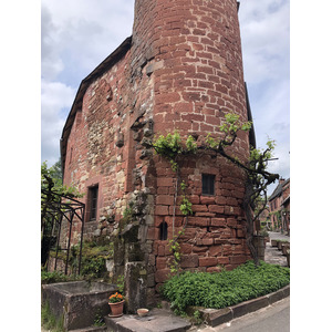 รูปถ่าย ฝรั่งเศส(France) กอลงฌ์-ลา-รูฌ(Collonges la Rouge) 2018-04 56