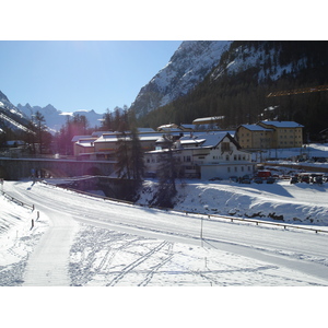 รูปถ่าย สวิสเซอร์แลนด์(Switzerland) ปองเทรซีน่า(Pontresina) 2007-01 72
