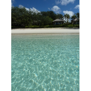รูปถ่าย นิวแคลิโดเนีย(New Caledonia) เกาะลีฟู(Lifou) อ่าวชาโตบรีย็อง(Chateaubriand Bay) 2010-05 31