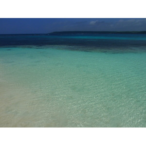 รูปถ่าย นิวแคลิโดเนีย(New Caledonia) เกาะลีฟู(Lifou) ลูเอซิลลา(Luecilla) 2010-05 2