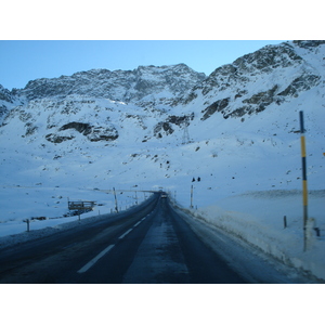 รูปถ่าย สวิสเซอร์แลนด์(Switzerland) ถนนจากคูร์ไปเซนต์มอริตซ์(Chur to St Moritz Road) 2007-01 70