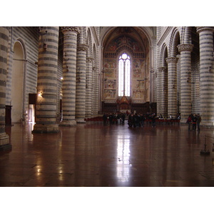 รูปถ่าย อิตาลี(Italy) ออร์วิเอโต้(Orvieto) 2004-03 11
