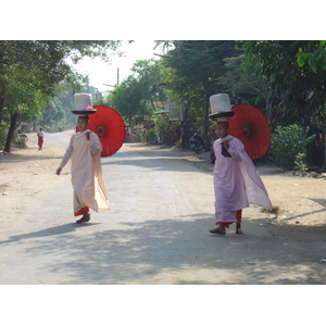 รูปถ่าย พม่า(Myanmar) ถนนจากทวายไปหาดหม่องมะกัน(Road from Dawei to Maungmagan beach) 2005-01 24