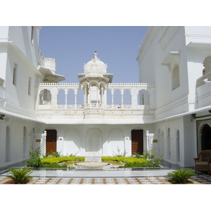 รูปถ่าย อินเดีย(India) อูไดปูร์(Udaipur) โรงแรมเลคพาเลซ(Lake Palace Hotel) 2003-05 6
