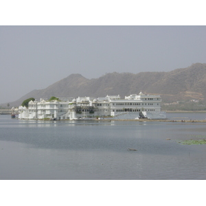 รูปถ่าย อินเดีย(India) อูไดปูร์(Udaipur) โรงแรมเลคพาเลซ(Lake Palace Hotel) 2003-05 59