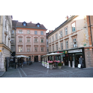 รูปถ่าย สโลวีเนีย(Slovenia) ลีอูบลีอานา(Ljubljana) เมืองเก่า(Historic Centre) 2008-01 26