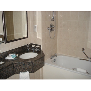 รูปถ่าย อังกฤษ(United Kingdom) แบรคเนล์ล(Bracknell) โรงแรมฮิลตัน(Hilton Hotel) 2006-10 12