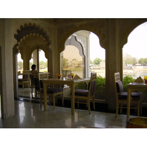 รูปถ่าย อินเดีย(India) อูไดปูร์(Udaipur) โรงแรมเลคพาเลซ(Lake Palace Hotel) 2003-05 13
