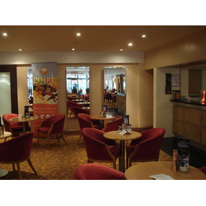รูปถ่าย อังกฤษ(United Kingdom) แบรคเนล์ล(Bracknell) โรงแรมฮิลตัน(Hilton Hotel) 2006-10 15
