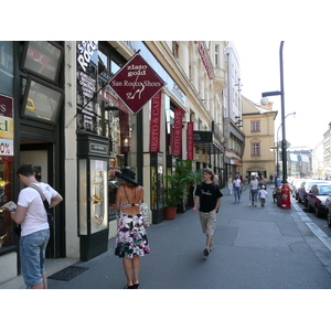 รูปถ่าย สาธารณรัฐเช็ก(Czech Republic) ปราก(Prague) นาโรดนี(Narodni) 2007-07 11