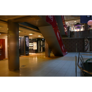 รูปถ่าย ยูเครน(Ukraine) เคียฟ(Kiev) ศูนย์การค้าอารีนาซิตี(Arena city) 2007-11 47