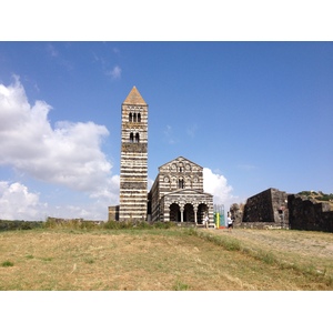 รูปถ่าย อิตาลี(Italy) ซาร์ดิเนีย(Sardinia) มหาวิหารซักการ์เจีย(Basilica di Saccargia) 2015-06 5