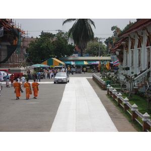 รูปถ่าย ไทย(Thailand) เชียงใหม่(Chiang Mai) ข้างในคุเมืองเชียงใหม่(Inside Canal) วัดพระสิงห์(Wat Phra Sing temple) 2006-04 20