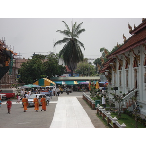 รูปถ่าย ไทย(Thailand) เชียงใหม่(Chiang Mai) ข้างในคุเมืองเชียงใหม่(Inside Canal) วัดพระสิงห์(Wat Phra Sing temple) 2006-04 22