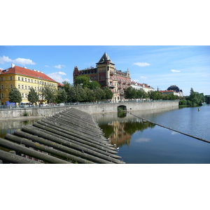 รูปถ่าย สาธารณรัฐเช็ก(Czech Republic) ปราก(Prague) ริมฝั่งสเมตานา(Smetanovo nabr) 2007-07 28